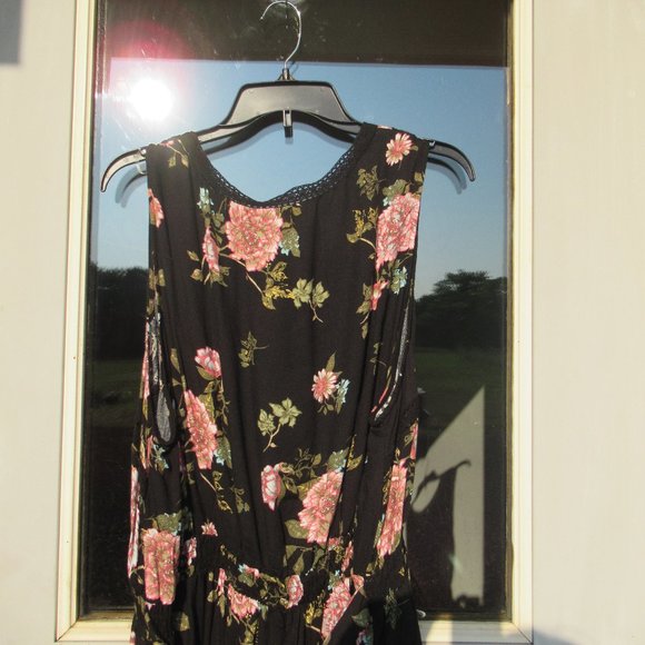 Relisted American Rag floral print sleeveless dress w crochet like detail 3X jrs - Picture 9 of 16